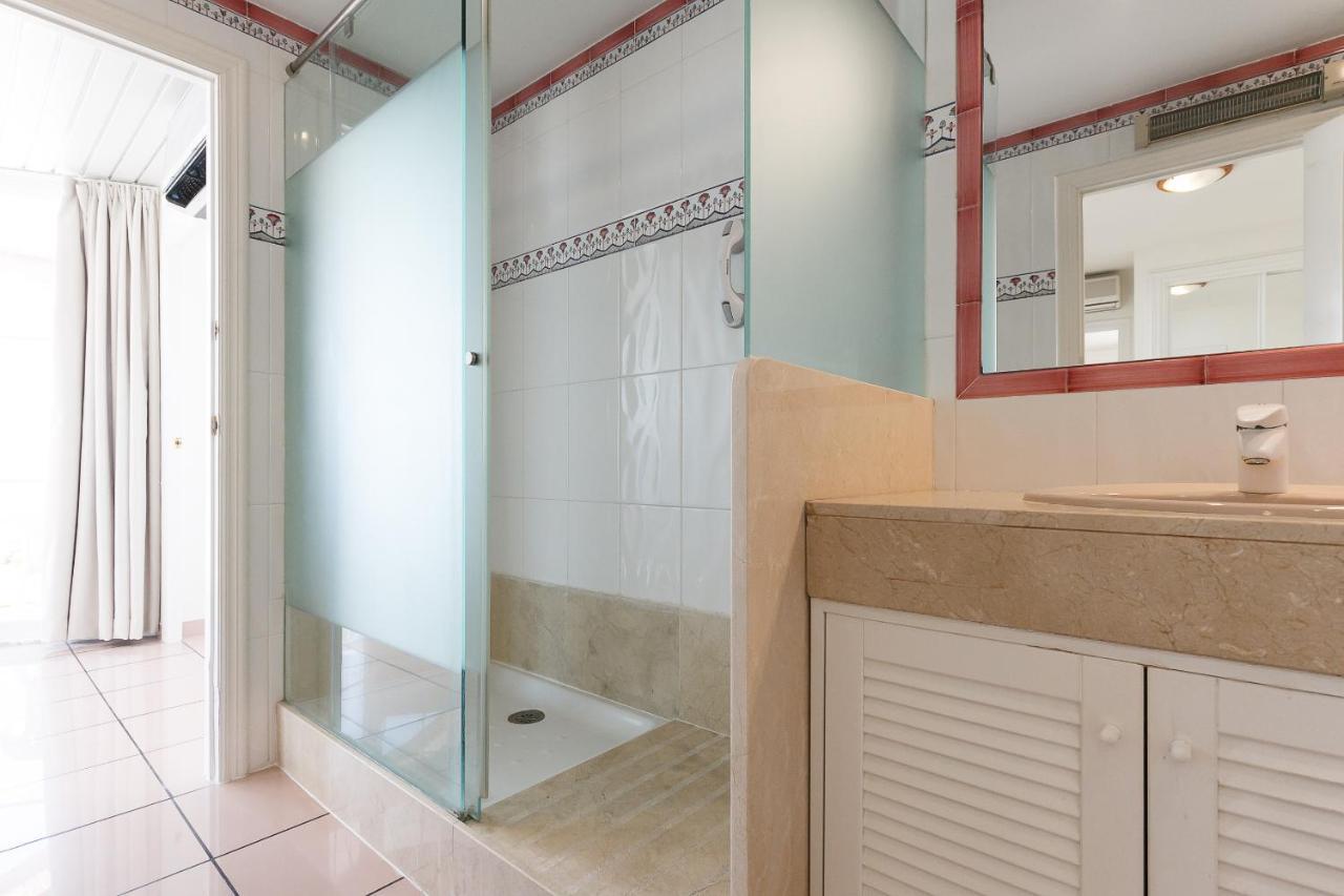 Uhc Center Apartments Салоу Экстерьер фото