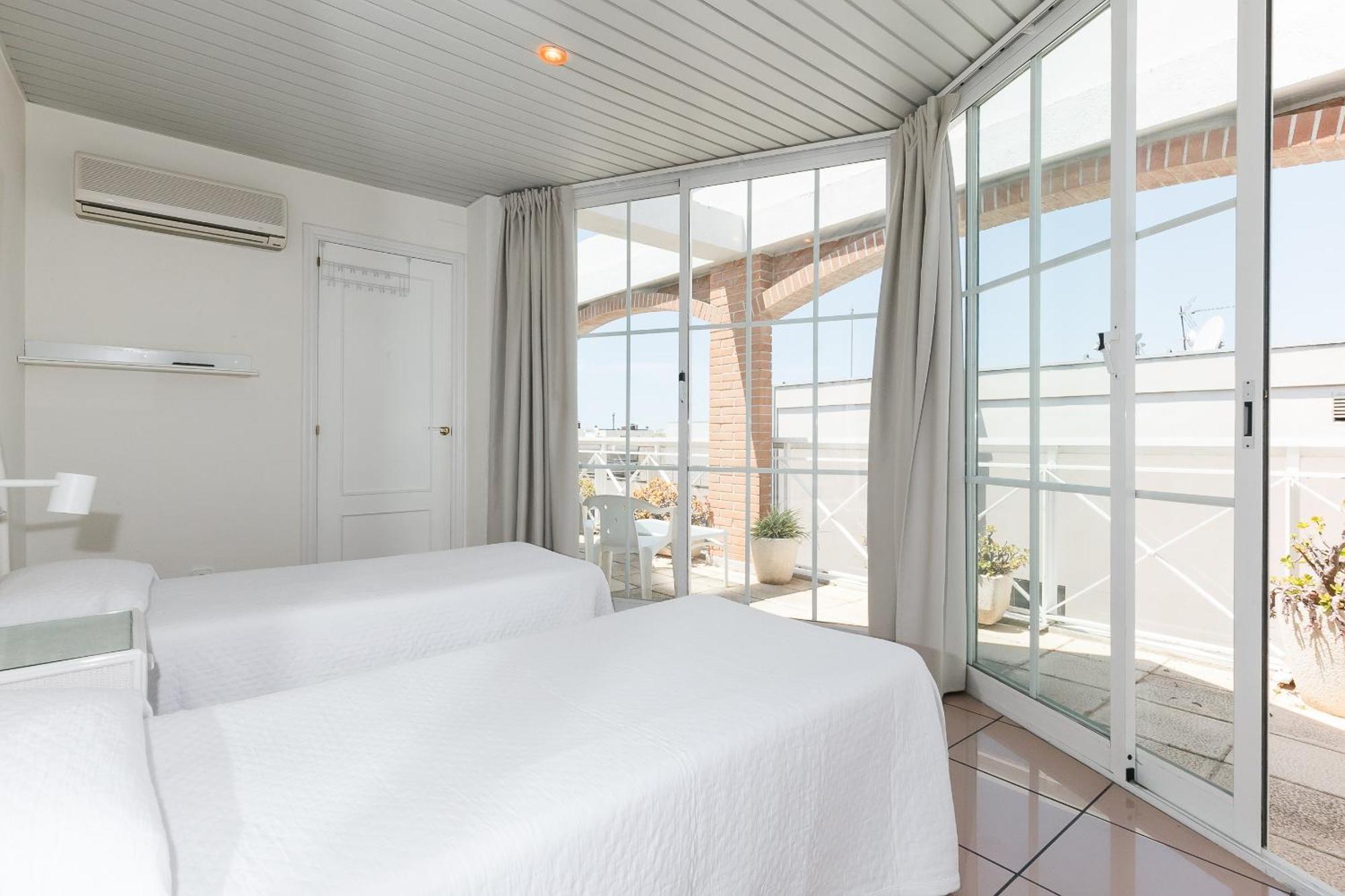 Uhc Center Apartments Салоу Номер фото