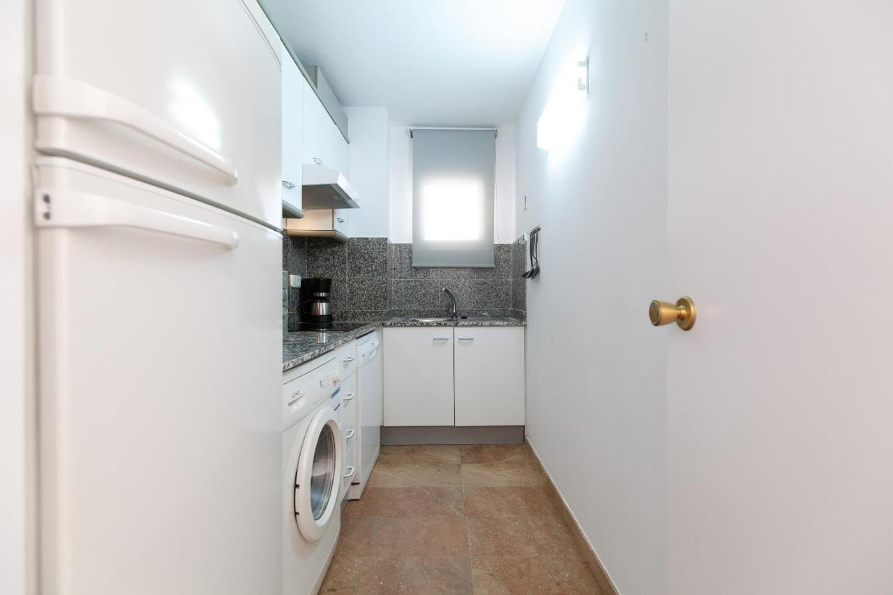 Uhc Center Apartments Салоу Экстерьер фото
